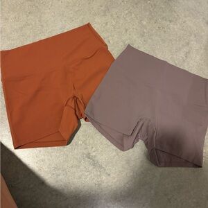 Lavento Women's High-Waisted Shorts 3” - Rust and Taupe